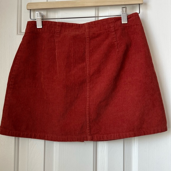 Courderoy mini skirt size medium - Picture 2 of 5